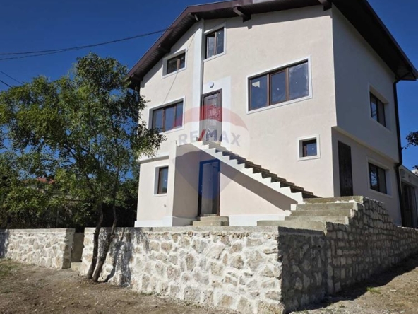 Къща в с. Осеново, Област Варна - 192 кв.м за 1000 €/кв.м - Снимка #1