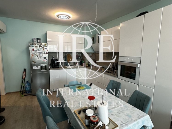 Тристаен апартамент в Варна, Младост 1 - 80 кв.м за 2938 €/кв.м - Снимка #1