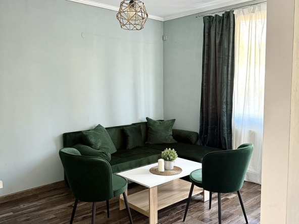 Дава се под наем Хотел в Велико Търново, Акация - 50 кв.м за 40.29 € - Снимка #1