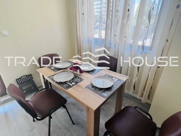 Дава се под наем Тристаен апартамент в Пловдив, Тракия - 100 кв.м за 599 € - Снимка #1