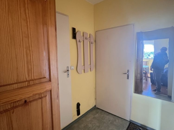 Дава се под наем Едностаен апартамент в Плевен, Мара Денчева - 40 кв.м за 255 € - Снимка #1