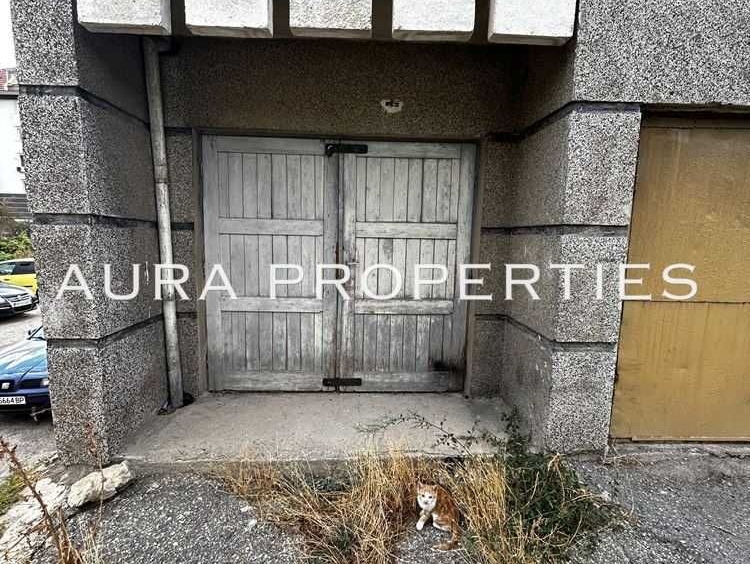 Гараж / Паркомясто в Разград, Стефан Караджа - 16 кв.м за 1116 €/кв.м - Снимка #1
