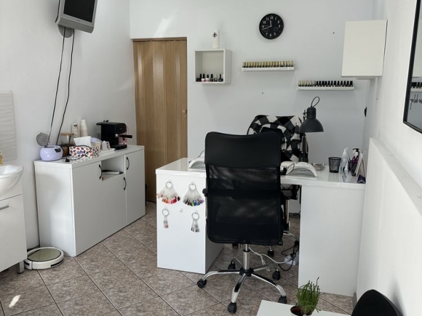 Дава се под наем  в Велико Търново, Колю Фичето -  кв.м за 102 € - Снимка #1