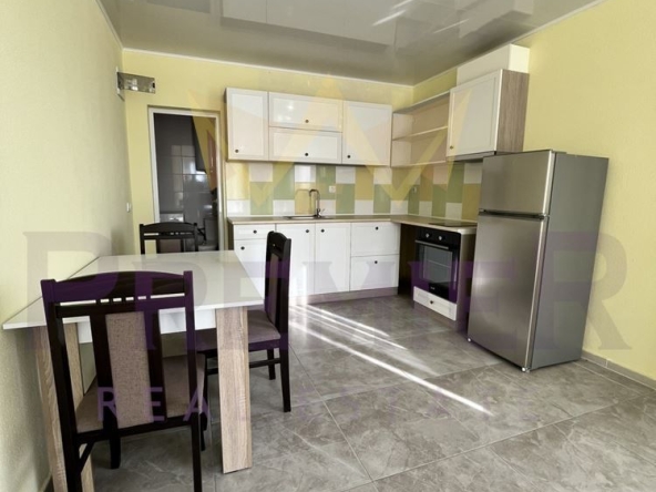 Дава се под наем Едностаен апартамент в Варна, м-т Акчелар - 32 кв.м за 290 € - Снимка #1