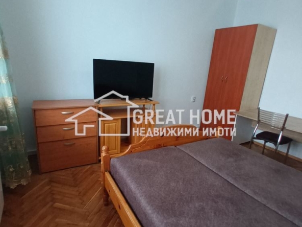 Дава се под наем Тристаен апартамент в Търговище, Център - 70 кв.м за 229.5 € - Снимка #1