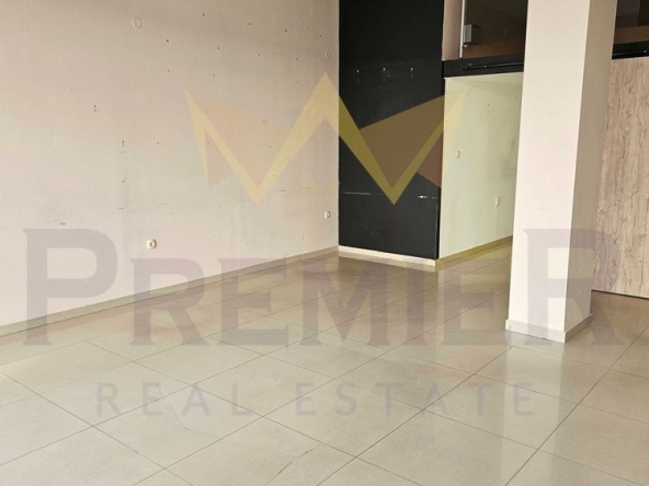 Магазин в Варна, ЖП Гара - 75 кв.м за 2267 €/кв.м - Снимка #1