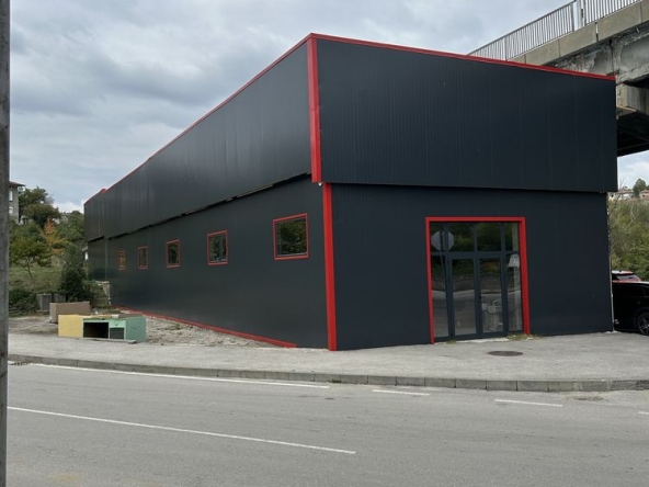 Дава се под наем Склад в Габрово, Център - 180 кв.м за 331.5 € - Снимка #1