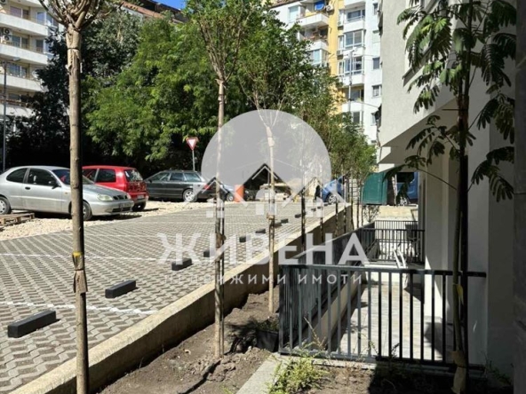 Тристаен апартамент в Варна, Победа - 80 кв.м за 2438 €/кв.м - Снимка #1