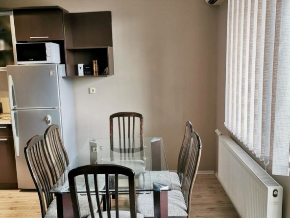 Двустаен апартамент в Търговище, Вароша - 72 кв.м за 1459 €/кв.м - Снимка #1