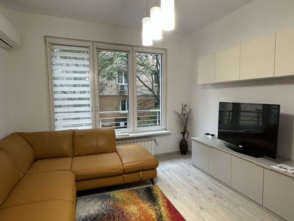 Дава се под наем Двустаен апартамент в София, Докторски паметник - 55 кв.м за 1122 € - Снимка #1