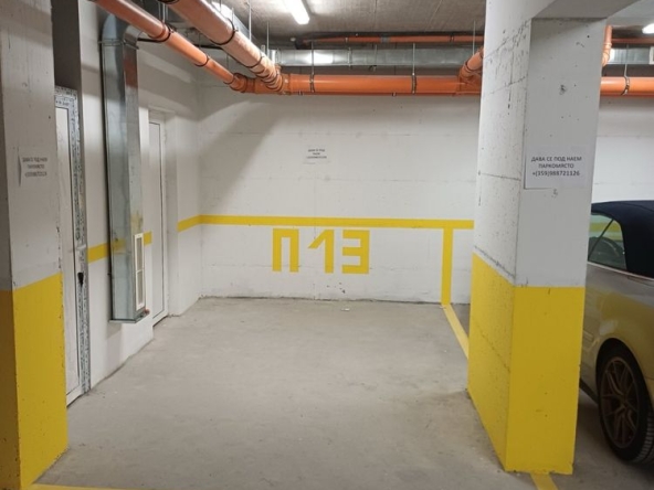 Дава се под наем Гараж / Паркомясто в Бургас, Братя Миладинови - 13 кв.м за 102 € - Снимка #1
