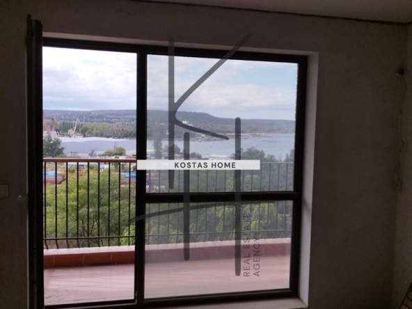 Двустаен апартамент в Варна, Погреби - 70 кв.м за 1843 €/кв.м - Снимка #1