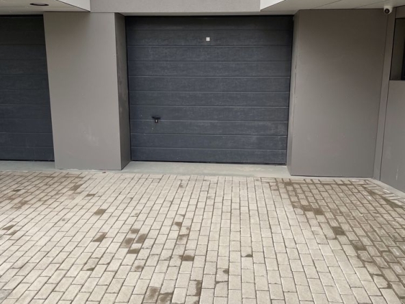 Дава се под наем Гараж / Паркомясто в София, Кръстова вада - 18 кв.м за 140 € - Снимка #1