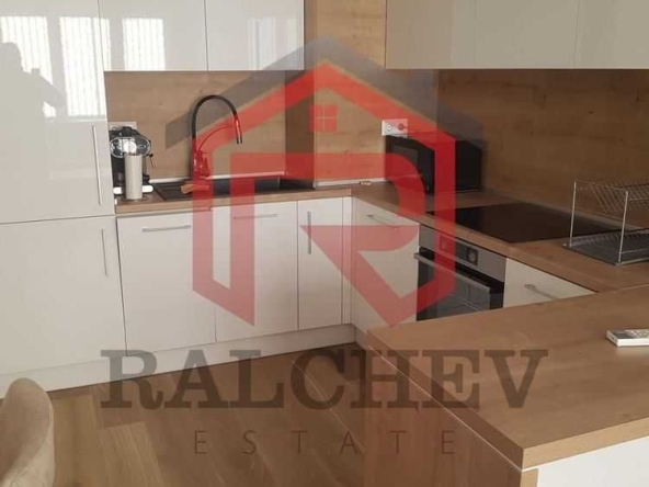 Дава се под наем Двустаен апартамент в Варна, Младост 1 - 65 кв.м за 408 € - Снимка #1