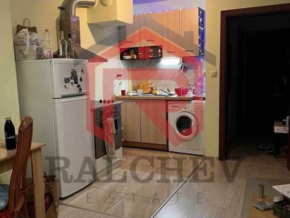 Дава се под наем Двустаен апартамент в Варна, Победа - 55 кв.м за 382.5 € - Снимка #1