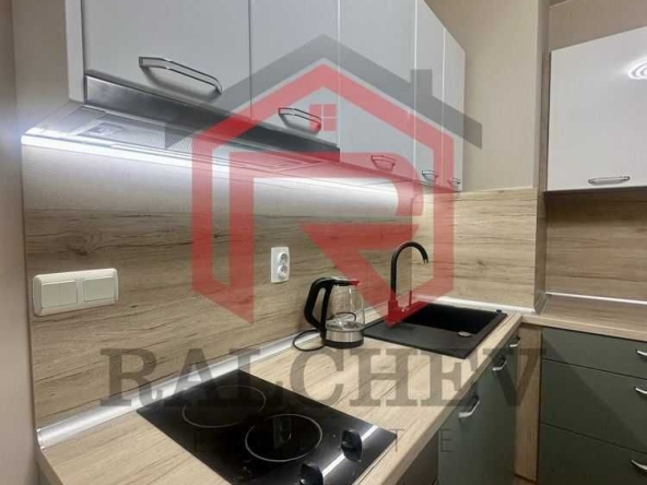 Дава се под наем Двустаен апартамент в Варна, м-т Траката - 90 кв.м за 600 € - Снимка #1