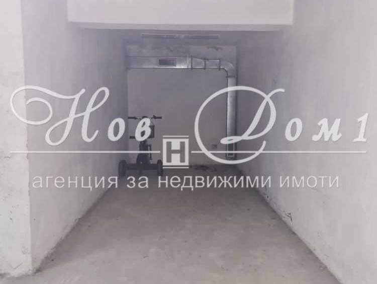 Гараж / Паркомясто в Варна, Колхозен пазар - 14 кв.м за 1250 €/кв.м - Снимка #1