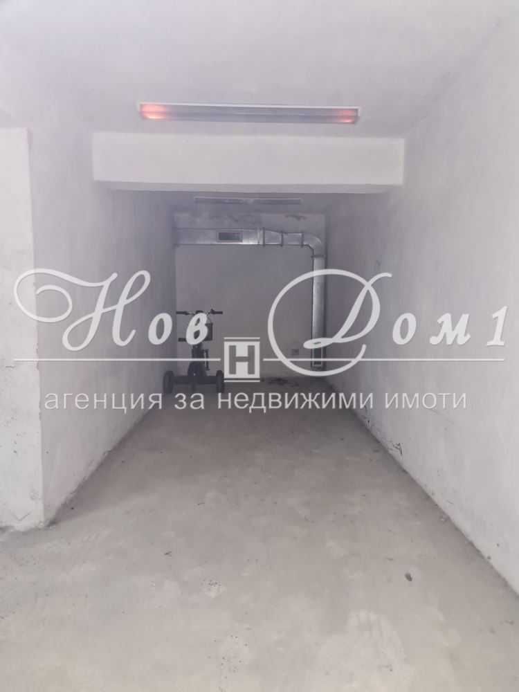 Гараж / Паркомясто в Варна, Колхозен пазар - 14 кв.м за 1250 €/кв.м - Снимка #1
