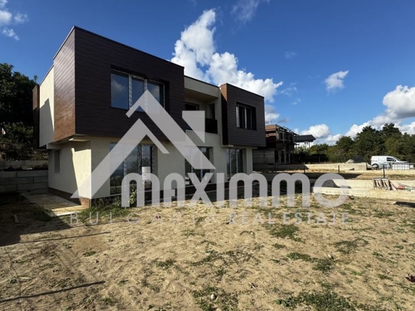 Къща в Варна, м-т Акчелар - 180 кв.м за 1778 €/кв.м - Снимка #1