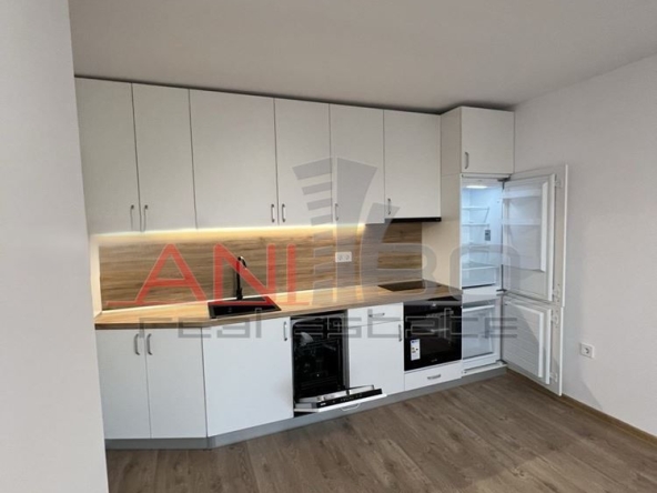 Тристаен апартамент в Варна, Младост 1 - 62 кв.м за 2468 €/кв.м - Снимка #1