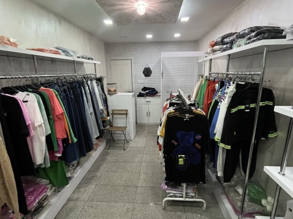 Дава се под наем Магазин в Пловдив, Сточна гара - 21 кв.м за 600 € - Снимка #1