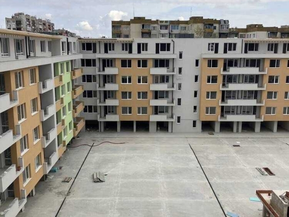 Двустаен апартамент в Пловдив, Южен - 64 кв.м за 1155 €/кв.м - Снимка #1