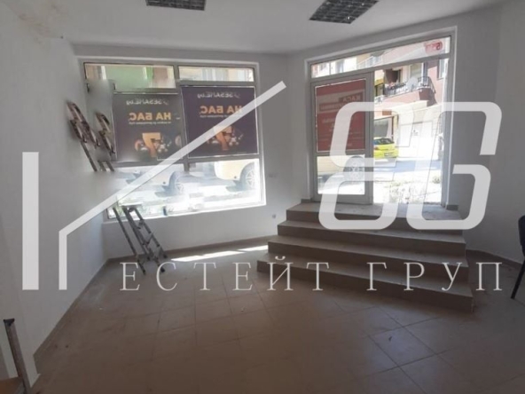 Дава се под наем Магазин в Варна, Цветен квартал - 38 кв.м за 306 € - Снимка #1