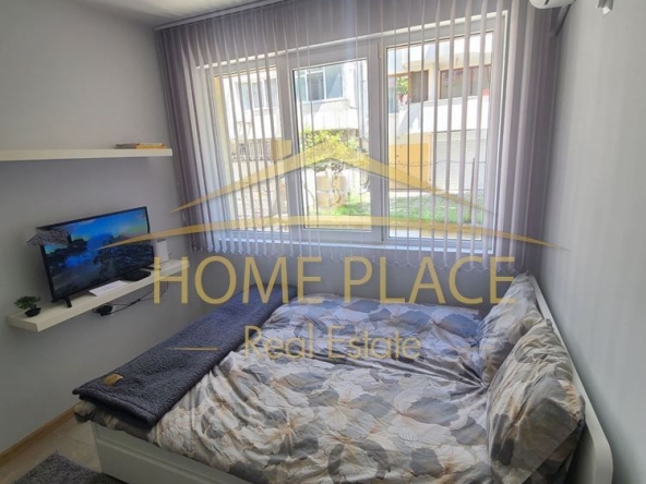 Дава се под наем Едностаен апартамент в Варна, Център - 30 кв.м за 357 € - Снимка #1