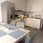 Дава се под наем Тристаен апартамент в Варна, Колхозен пазар - 70 кв.м за 612 € - Снимка #1