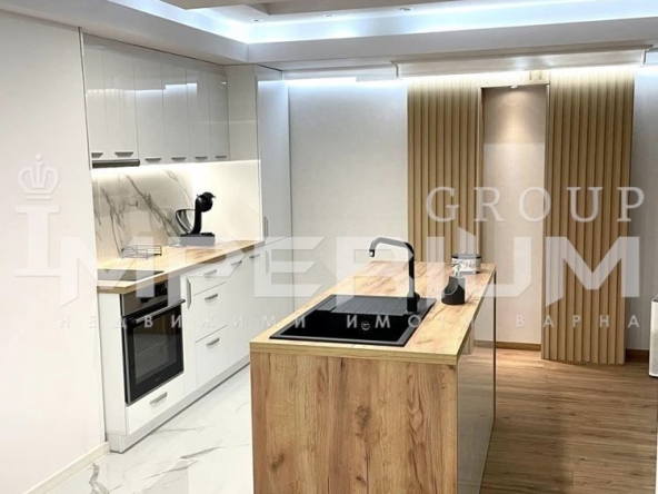 Дава се под наем Двустаен апартамент в Варна, Бриз - 70 кв.м за 561 € - Снимка #1