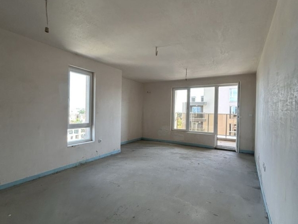 Двустаен апартамент в Пловдив, Център - 78 кв.м за 1161 €/кв.м - Снимка #1