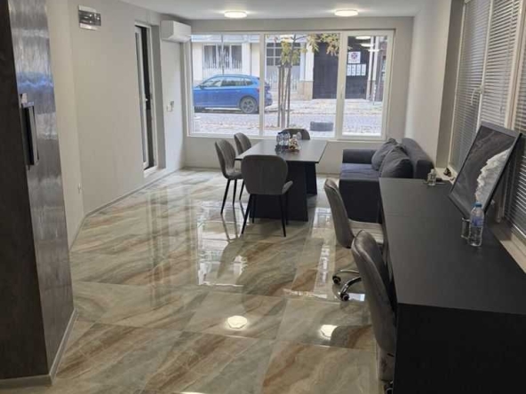 Дава се под наем Офис в София, Център - 43 кв.м за 498.27 € - Снимка #1