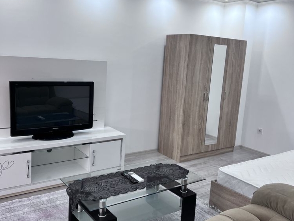 Дава се под наем Едностаен апартамент в Айтос - 40 кв.м за 255 € - Снимка #1