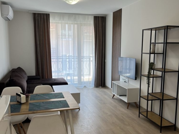 Дава се под наем Двустаен апартамент в Поморие - 57 кв.м за 298.86 € - Снимка #1