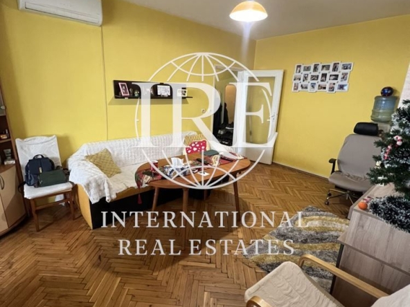 Тристаен апартамент в Варна, Цветен квартал - 63 кв.м за 1214 €/кв.м - Снимка #1