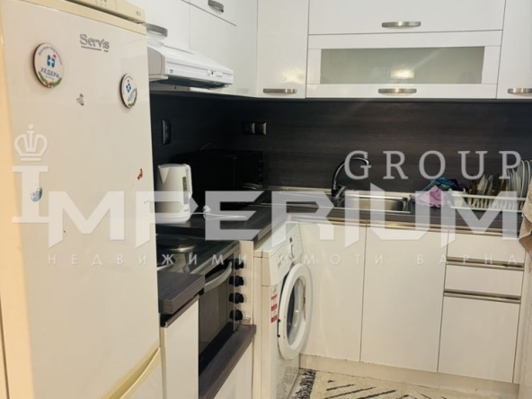 Дава се под наем Двустаен апартамент в Варна, Червен площад - 64 кв.м за 488.58 € - Снимка #1