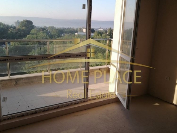 Тристаен апартамент в Варна, Младост 1 - 77 кв.м за 1305 €/кв.м - Снимка #1