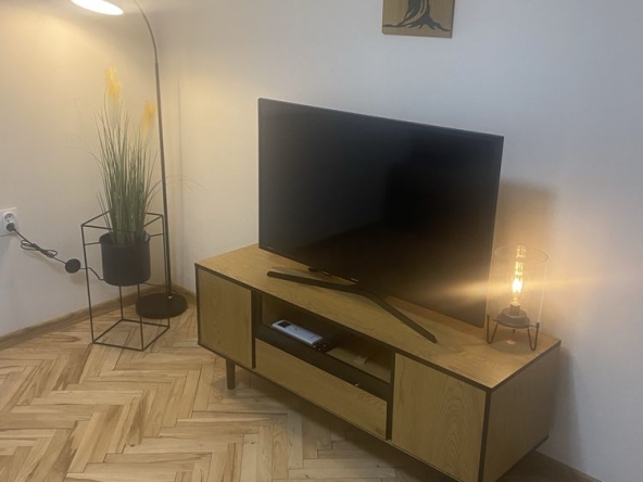 Двустаен апартамент в Плевен, Идеален център - 55 кв.м за 1132 €/кв.м - Снимка #1