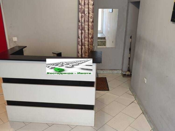 Дава се под наем Магазин в Пловдив, Каменица 2 - 80 кв.м за 357 € - Снимка #1