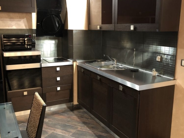 Дава се под наем Двустаен апартамент в Балчик - 70 кв.м за 648.21 € - Снимка #1