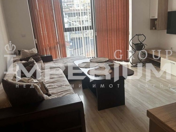 Дава се под наем Двустаен апартамент в Варна, Колхозен пазар - 50 кв.м за 458.49 € - Снимка #1