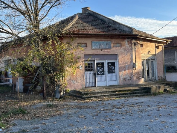 Магазин в с. Надежден, Област Хасково - 200 кв.м за 128 €/кв.м - Снимка #1