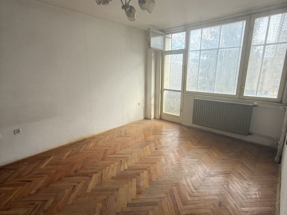 Двустаен апартамент в Казанлък - 64 кв.м за 1195 €/кв.м - Снимка #1