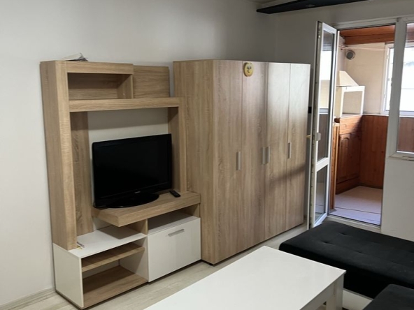 Дава се под наем Двустаен апартамент в Варна, Автогара - 60 кв.м за 398.82 € - Снимка #1