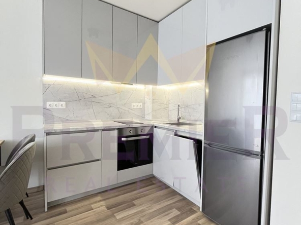 Дава се под наем Двустаен апартамент в к.к. Св.Св. Константин и Елена - 70 кв.м за 598.23 € - Снимка #1