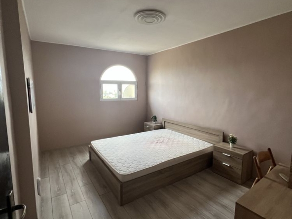 Дава се под наем Тристаен апартамент в Пазарджик, Моста на Лютата - 75 кв.м за 273.87 € - Снимка #1