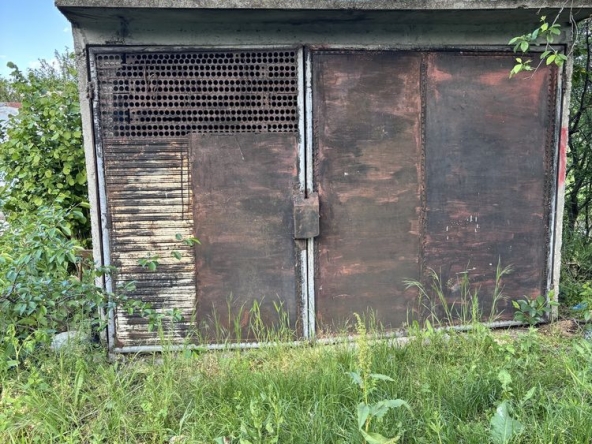 Гараж / Паркомясто в Шумен, Херсон - 18 кв.м за 57 €/кв.м - Снимка #1