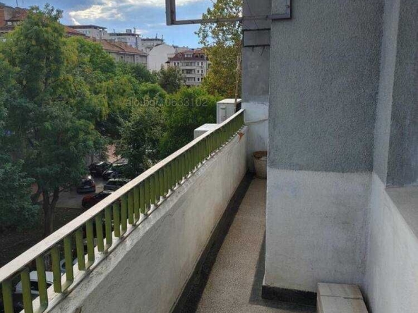 Тристаен апартамент в Пловдив, Кючук Париж - 80 кв.м за 915 €/кв.м - Снимка #1