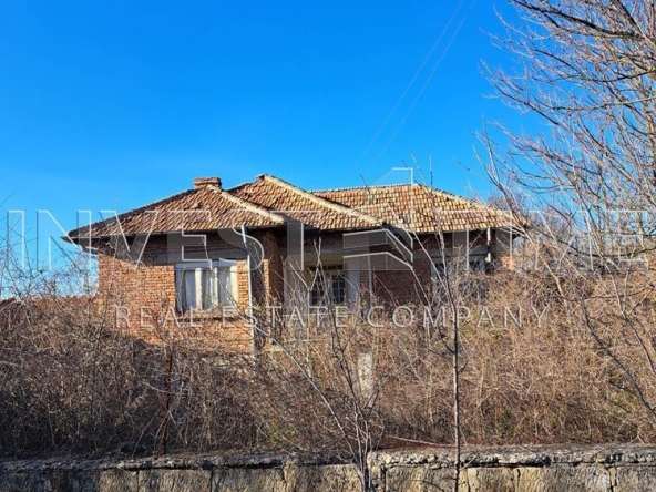 Къща в с. Комарево, Област Варна - 136 кв.м за 148 €/кв.м - Снимка #1