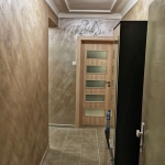 Дава се под наем Тристаен апартамент в Враца, Център - 65 кв.м за 331.5 € - Снимка #1